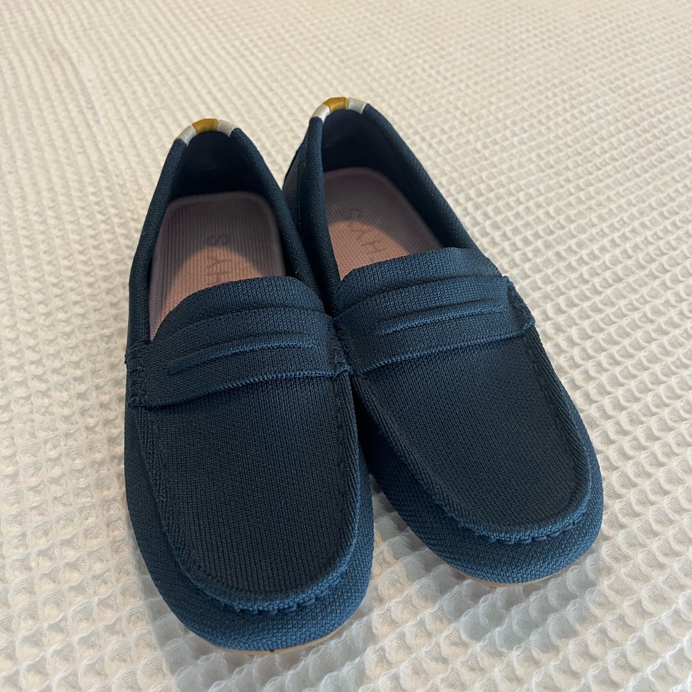 Rothy’s “The Driver” Loafer. Navy. Size 6